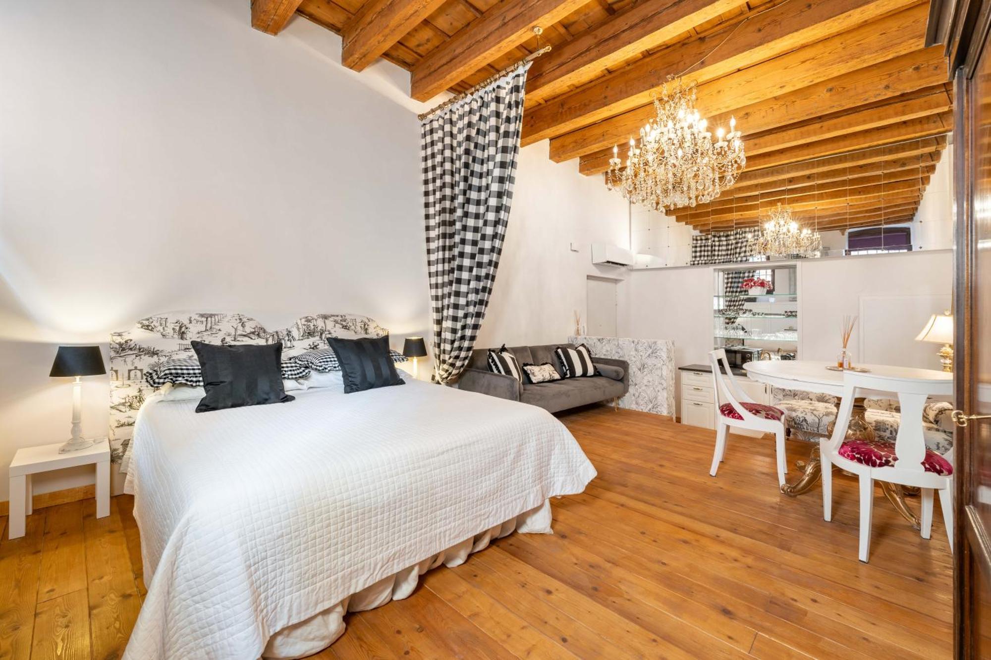 Apartment Garconniere